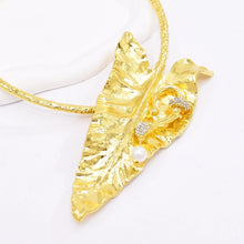 Load image into Gallery viewer, Exaggerated Alloy Banana Leaf Choker Necklace