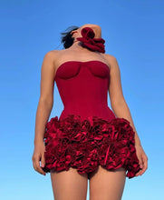 Load image into Gallery viewer, Strapless Evening Dress