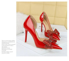 Load image into Gallery viewer, Luxury Pumps