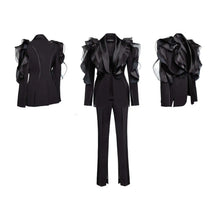 Load image into Gallery viewer, Three Dimensional Ruffled Black Blazer