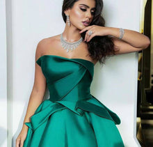 Load image into Gallery viewer, Satin Green Evening Dress